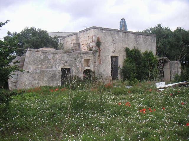 Vendita Rustici - Case di campagna - Baite - stalle e fienili - Trulli - Nuraghi a OSTUNI 