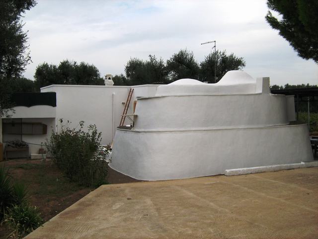 Vendita Rustici - Case di campagna - Baite - stalle e fienili - Trulli - Nuraghi a LATIANO 