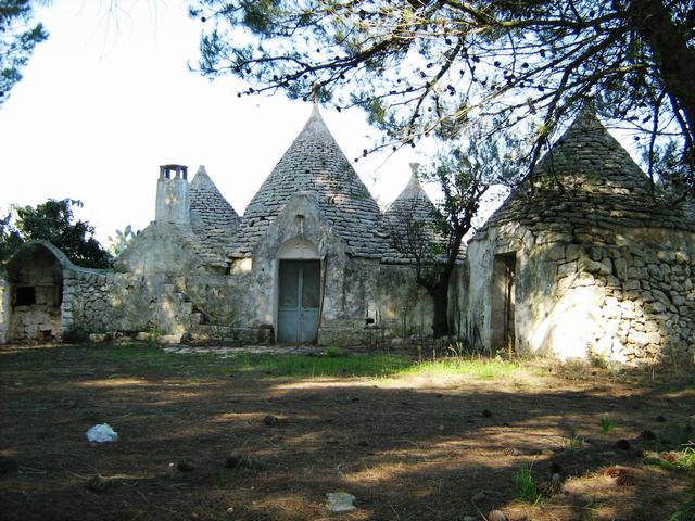 Vendita Rustici - Case di campagna - Baite - stalle e fienili - Trulli - Nuraghi a SAN MICHELE SALENTINO 