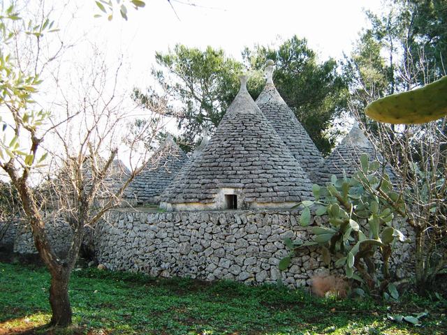 Vendita Rustici - Case di campagna - Baite - stalle e fienili - Trulli - Nuraghi a SAN MICHELE SALENTINO 