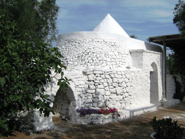 Vendita Rustici - Case di campagna - Baite - stalle e fienili - Trulli - Nuraghi a FRANCAVILLA FONTANA 