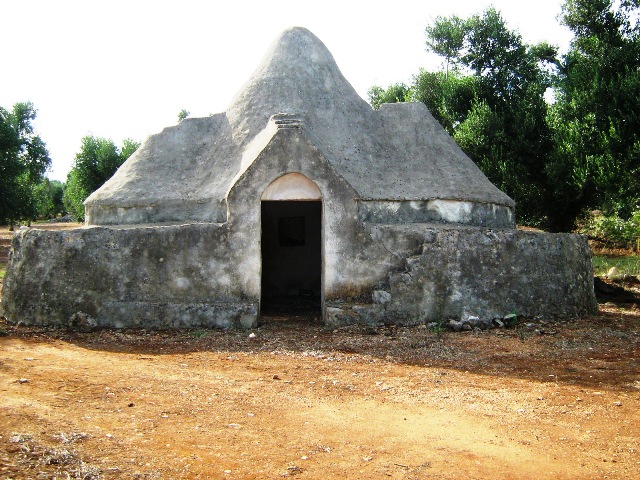 Vendita Rustici - Case di campagna - Baite - stalle e fienili - Trulli - Nuraghi a SAN VITO DEI NORMANNI 