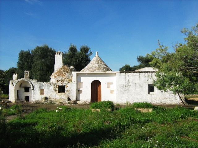 Vendita Rustici - Case di campagna - Baite - stalle e fienili - Trulli - Nuraghi a SAN MICHELE SALENTINO 