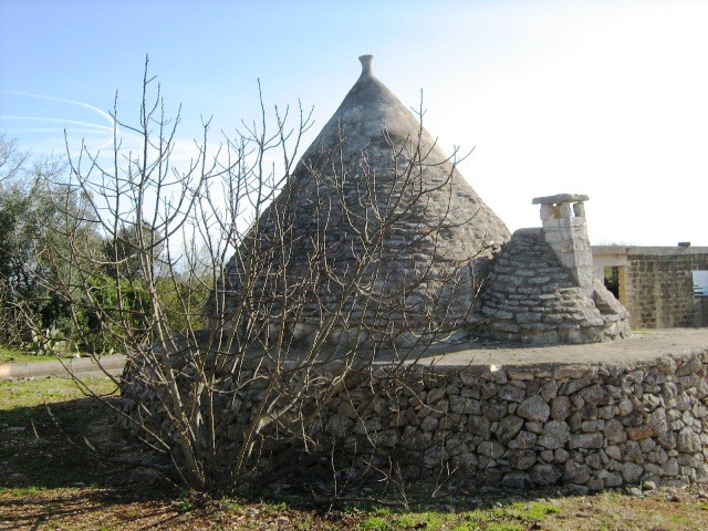 Vendita Rustici - Case di campagna - Baite - stalle e fienili - Trulli - Nuraghi a CEGLIE MESSAPICA 