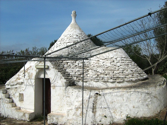 Vendita Rustici - Case di campagna - Baite - stalle e fienili - Trulli - Nuraghi a CEGLIE MESSAPICA 