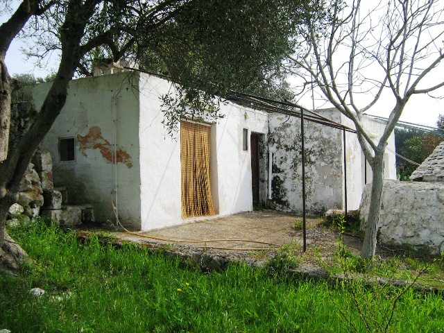 Vendita Rustici - Case di campagna - Baite - stalle e fienili - Trulli - Nuraghi a CEGLIE MESSAPICA 